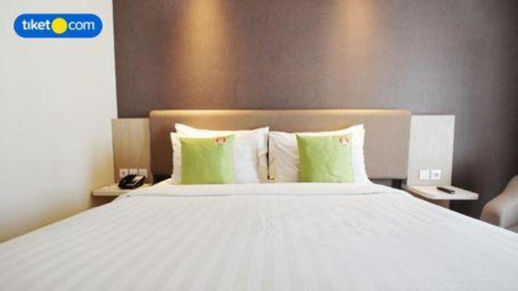 Hotel Dafam Pacific Caesar Σουραμπάγια Εξωτερικό φωτογραφία