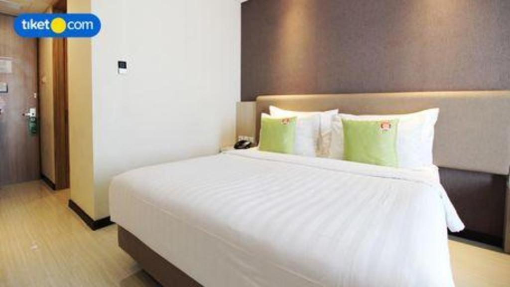 Hotel Dafam Pacific Caesar Σουραμπάγια Εξωτερικό φωτογραφία